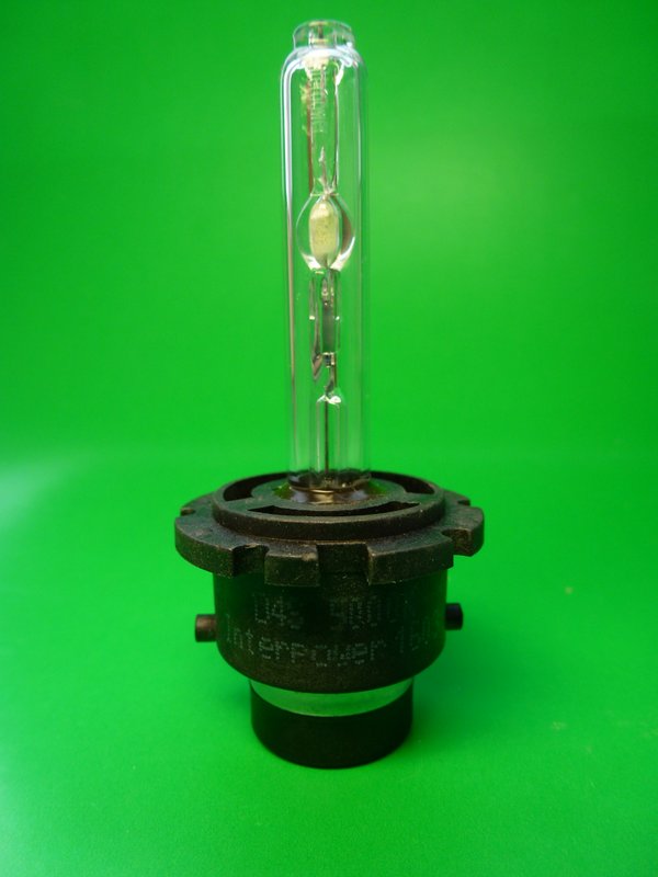 Лампочка D4S 42V 35W P32d-5