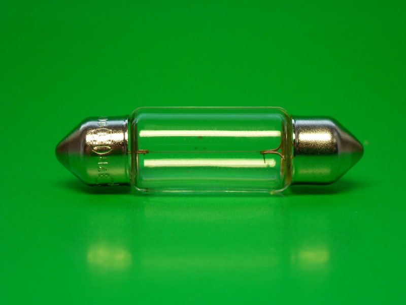 Лампочка C5W T11x35 12V 5W SV8,5-8